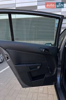 Хетчбек Opel Astra 2008 в 