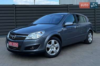 Хетчбек Opel Astra 2008 в 