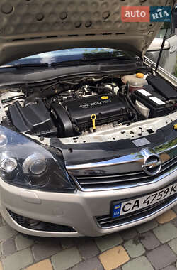 Универсал Opel Astra 2008 в 