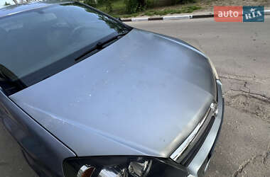 Хэтчбек Opel Astra 2006 в 