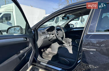 Универсал Opel Astra 2010 в 