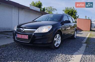 Універсал Opel Astra 2007 в Радехові