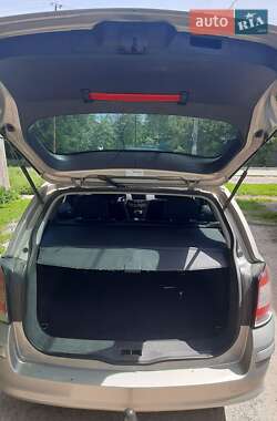 Универсал Opel Astra 2010 в 