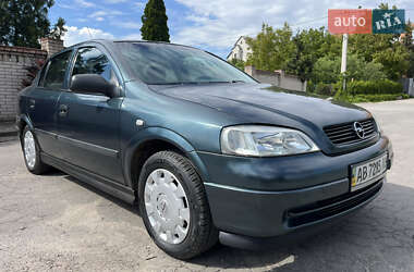Седан Opel Astra 2005 в 