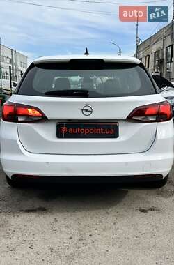 Универсал Opel Astra 2018 в 