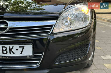 Универсал Opel Astra 2009 в 