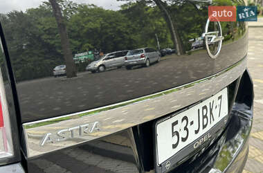Универсал Opel Astra 2009 в 