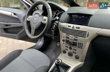 Универсал Opel Astra 2009 в 