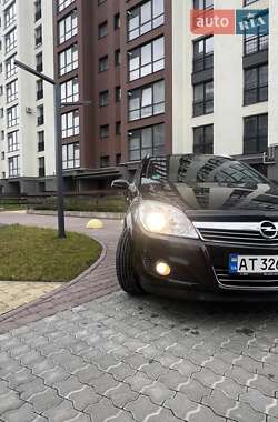 Универсал Opel Astra 2007 в 