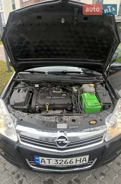 Универсал Opel Astra 2007 в 