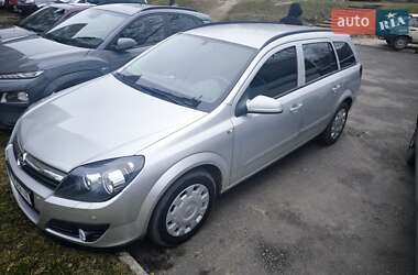 Універсал Opel Astra 2006 в Івано-Франківську