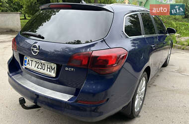 Універсал Opel Astra 2011 в 