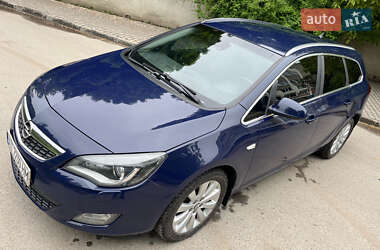 Універсал Opel Astra 2011 в 