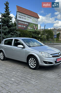 Хэтчбек Opel Astra 2009 в Вознесенске