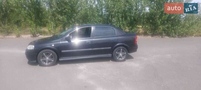 Opel Astra 2006