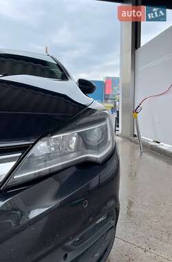 Универсал Opel Astra 2016 в 