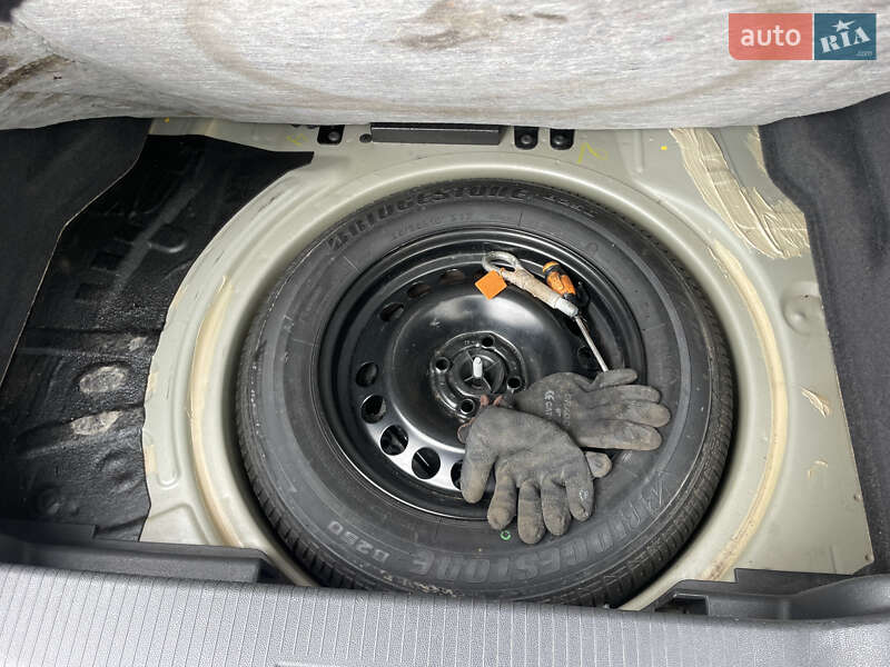 Хетчбек Opel Astra 2004 в Новояворівську