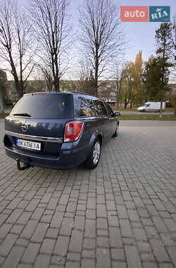 Универсал Opel Astra 2008 в 