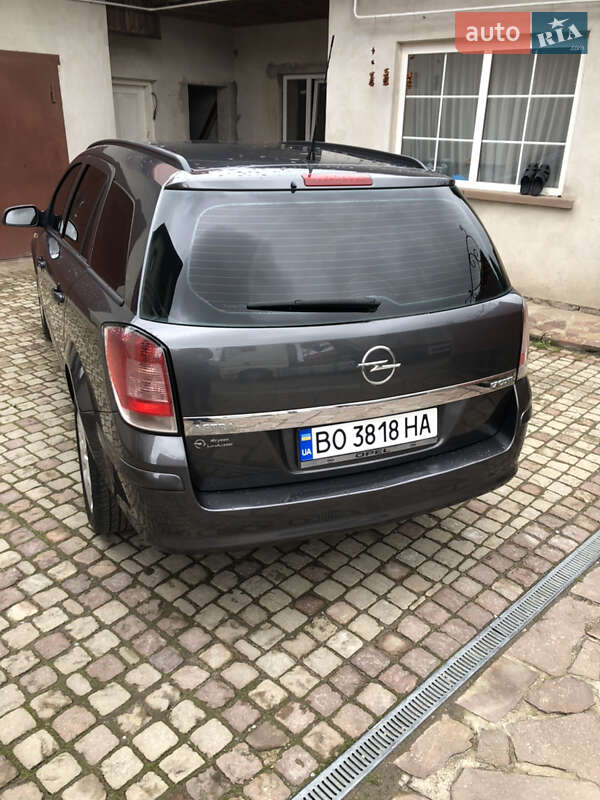 Универсал Opel Astra 2008 в Тернополе
