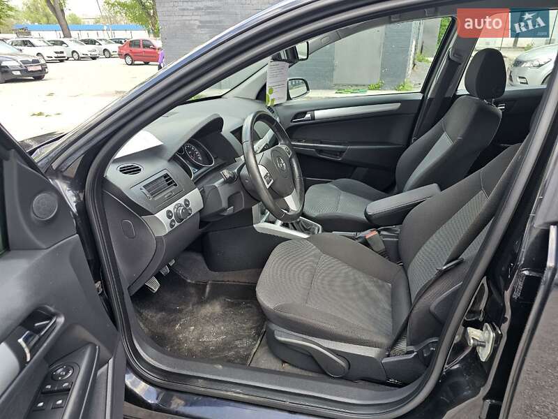 Универсал Opel Astra 2009 в Каменском
