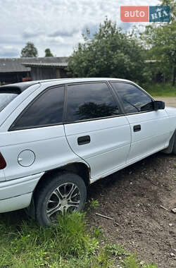 Седан Opel Astra 1993 в 