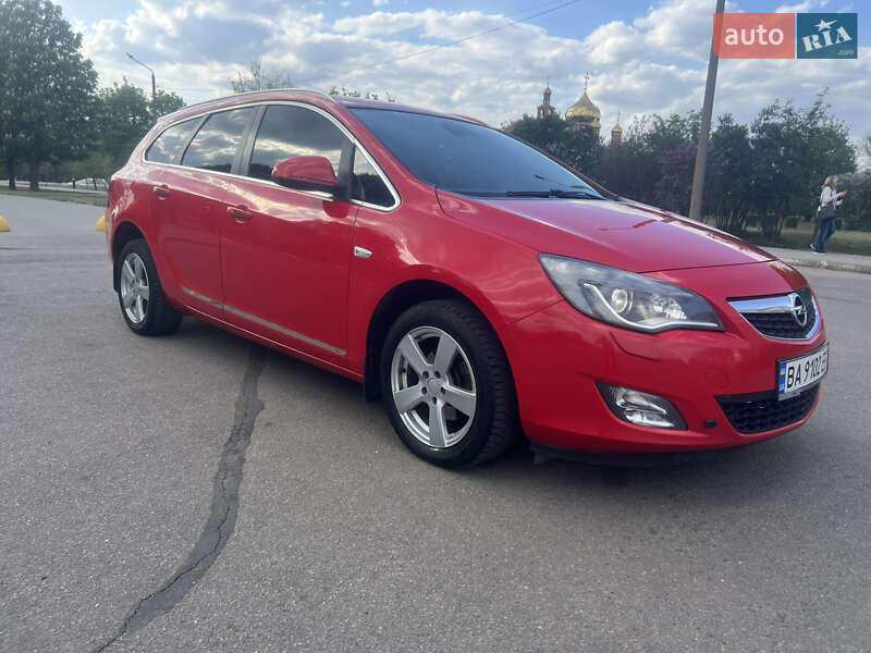 Універсал Opel Astra 2010 в Нікополі