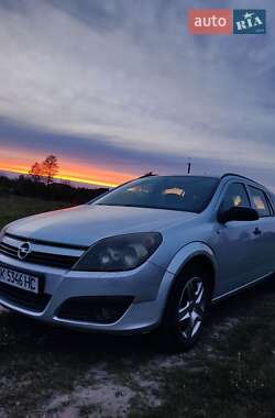 Універсал Opel Astra 2005 в 