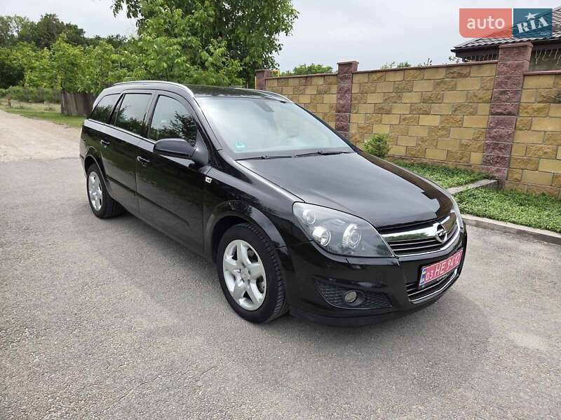 Универсал Opel Astra 2009 в 