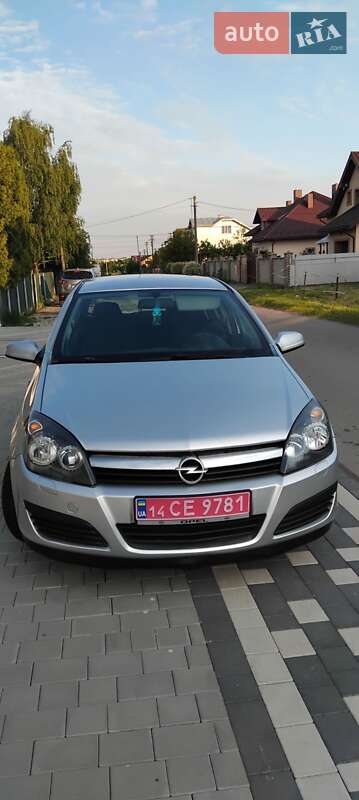 Хетчбек Opel Astra 2006 в Івано-Франківську