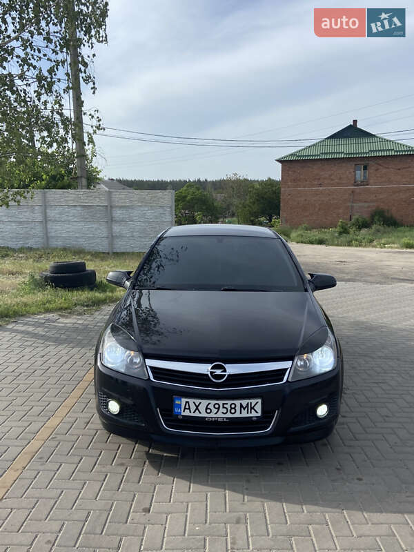 Хетчбек Opel Astra 2007 в 