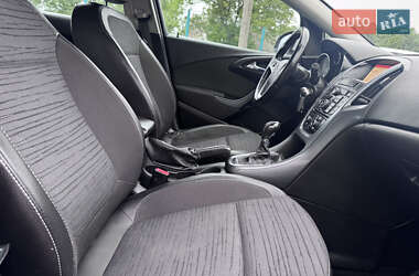 Универсал Opel Astra 2016 в 