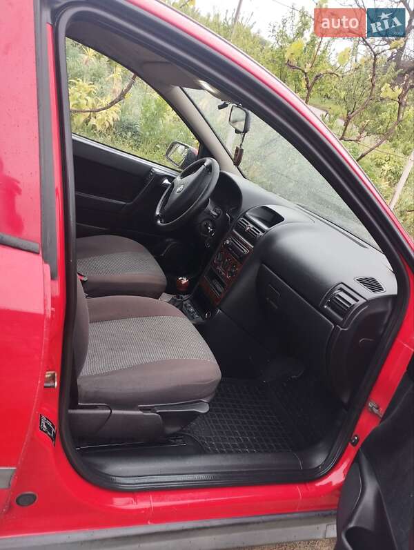 Седан Opel Astra 1998 в Кодыме
