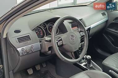 Універсал Opel Astra 2007 в 