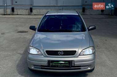 Седан Opel Astra 2008 в 