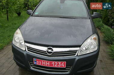 Универсал Opel Astra 2009 в Чернобае