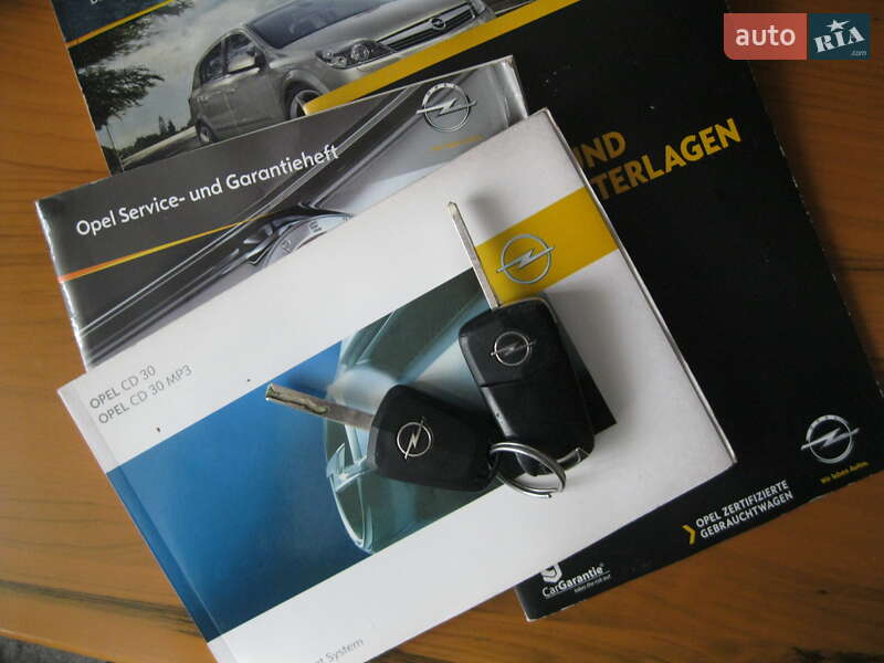 Универсал Opel Astra 2009 в Чернобае