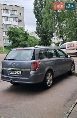 Универсал Opel Astra 2005 в 