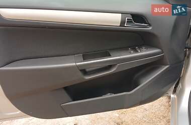 Универсал Opel Astra 2007 в 