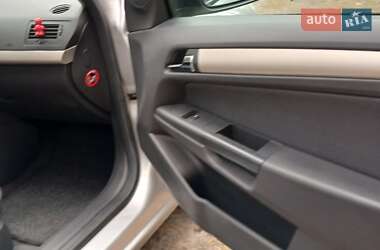 Универсал Opel Astra 2007 в 