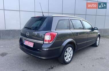 Универсал Opel Astra 2009 в 
