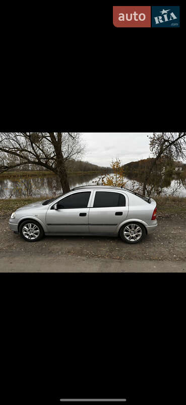 Хетчбек Opel Astra 2000 в Лубнах