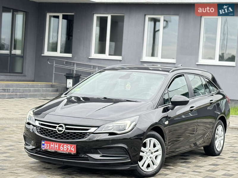 Универсал Opel Astra 2017 в 
