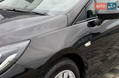 Универсал Opel Astra 2017 в 