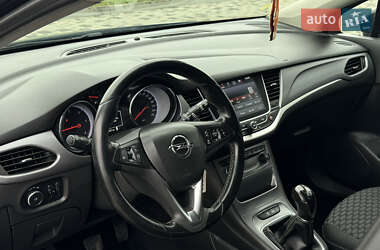 Универсал Opel Astra 2017 в 