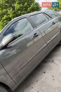 Универсал Opel Astra 2009 в 