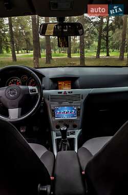 Универсал Opel Astra 2009 в 