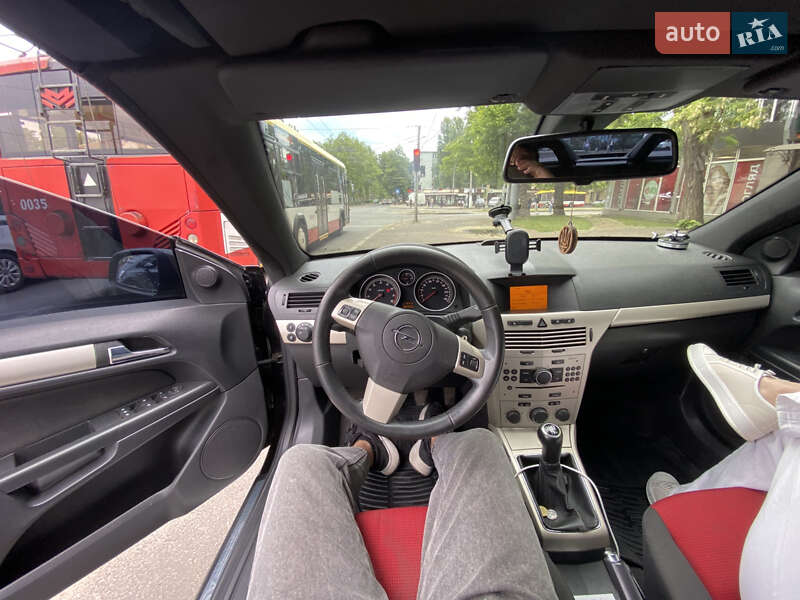 Кабриолет Opel Astra 2008 в Одессе