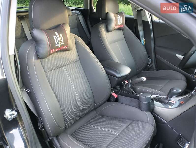Универсал Opel Astra 2012 в Днепре