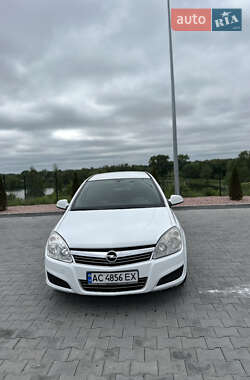 Универсал Opel Astra 2009 в 