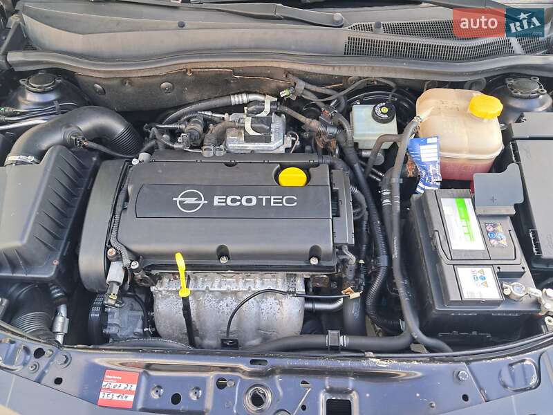 Универсал Opel Astra 2008 в Могилев-Подольске